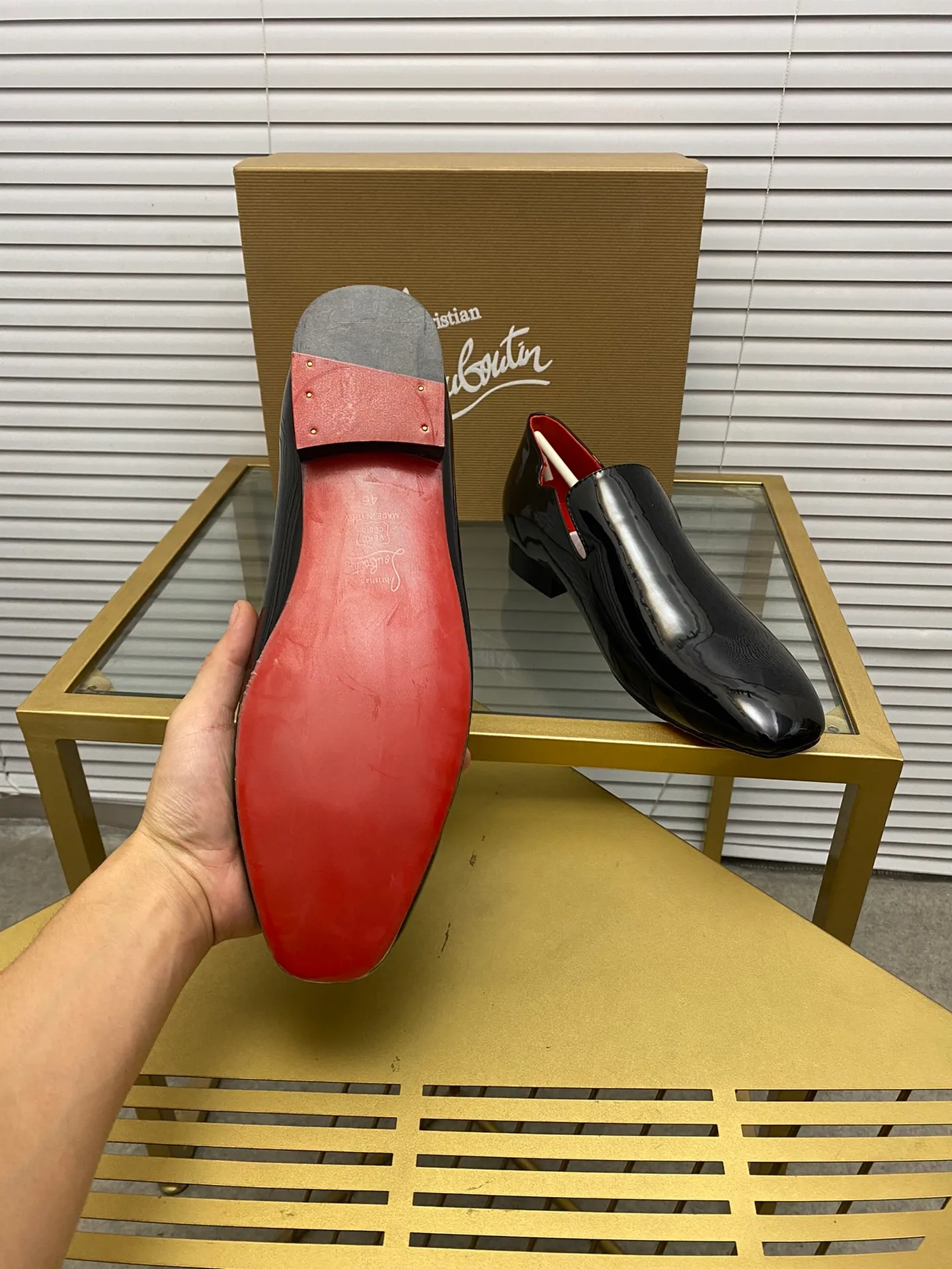 (Customized model) Ex-factory price is 500. christian louboutin (CL red sole shoes) counter series, casual sneakers for couples 📢 📢 📢 Exclusive hot style release 🎈🎈💪 Movable latex feet 👻 Finished outsole line [Proud] 😝Female 35-40# Male 38#-46, global supply😝 [Top version]: Original imported genuine leather upper, top original leather lining, original molded TPU outsole, original 1:1 detail processing, original shoe last,